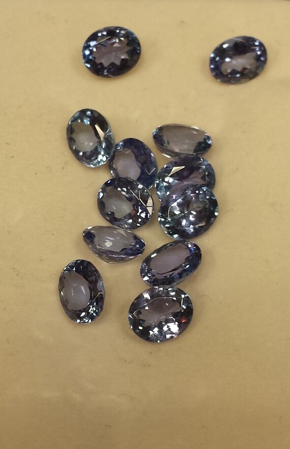 12 Looses Oval Tanzanites 9.32ct. total weight