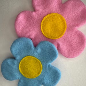 Daisy Flower Mini Beret Hat for Dogs (26+ Colors)