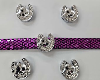 Juego de 10 piezas de dijes deslizantes de vaquero con forma de zapato de caballo con diamantes de imitación plateados que se adaptan a pulseras de 8 mm para joyería/manualidades