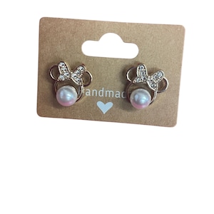 Super cute Mickey Minnie Stud earrings  for woman teen Jewelry Mini Mouse Animal Disney earrings /jewelry/ Disney Trip gift/ birthday gift