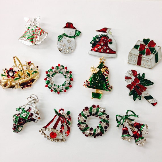 christmas brooch