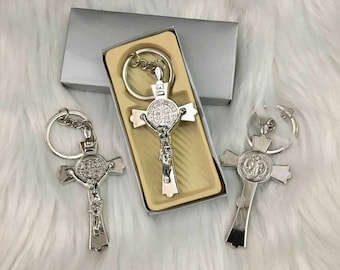 Conjunto de 12 x Llavero de Cruz Benedictina para Favor de Fiesta / Favor de Regalo de Bautismo / Favor de Fiesta de Christiening Recuerdos de Bautizo