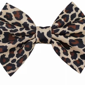 Leopard bows 5 Inch , animal print bows , animal kingdom , lion king , bulk animal print bows , cheetah kids adult bows