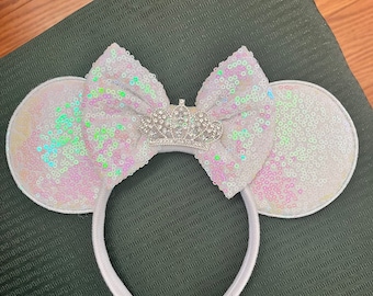 Bride tiara Minnie Mouse Ears, Wedding bridal Minnie Headbands, AB White Minnie Ears, Tiara princess Minnie Ears, Wedding minnie