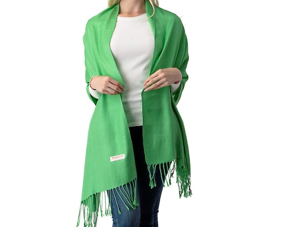 Kelly Green Pashmina Scarf Shawl /green shawl,Christmas green Bridesmaid Shawl / Bridal Shawl /Wedding Shawl / Green Shawl / Bridal Cover Up