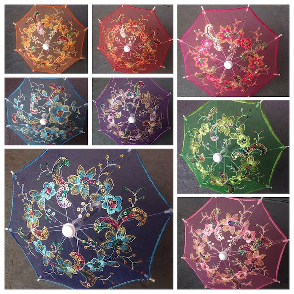 Petit parapluie parasol brodé en dentelle pour la décoration de fête de mariage / réglage de table / déco murale / votre choix de couleur / 8 »