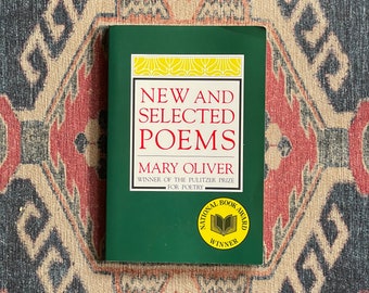 New and Selected Poems by Mary Oliver
