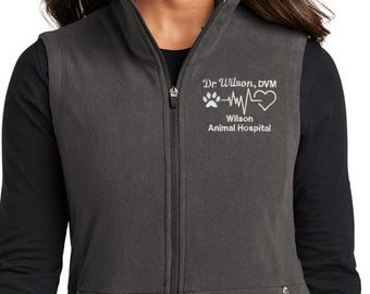 Custom Veterinary Fleece Vest – Embroidered Name & Paw EKG Heart Design w/ Pockets (XS-4XL, Ladies Vet Apparel, DVM, Vmd, Lvt Rvt Graduation
