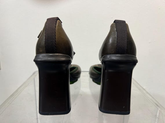 8/38 - FW 1999 Miu Miu Bubble Buckle Strap Mary J… - image 5