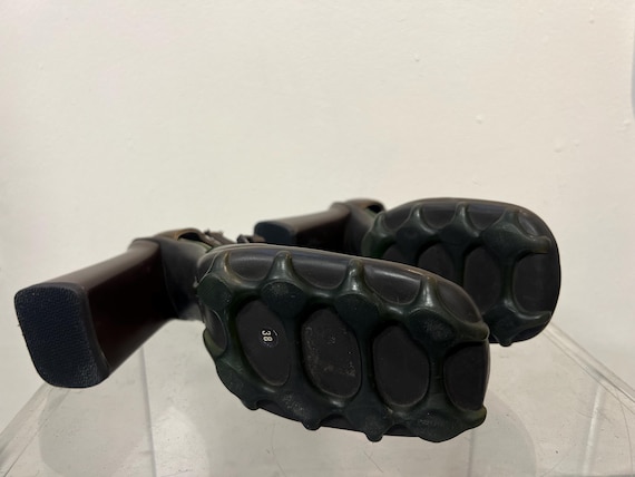 8/38 - FW 1999 Miu Miu Bubble Buckle Strap Mary J… - image 9