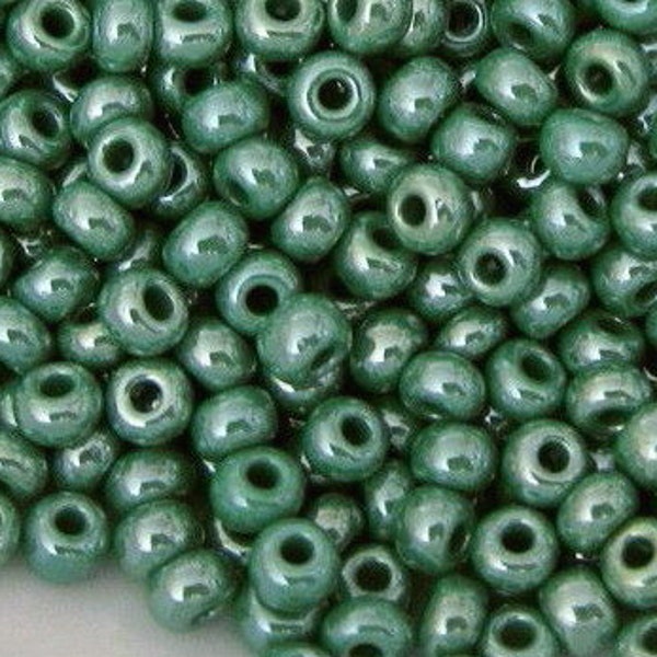 20g 6/0 Leaf Green Opaque Luster | 4mm Czech Glass Seed Beads, E Beads, Rocailles | BULK 20/50/100/250/500 Grams | #58250.