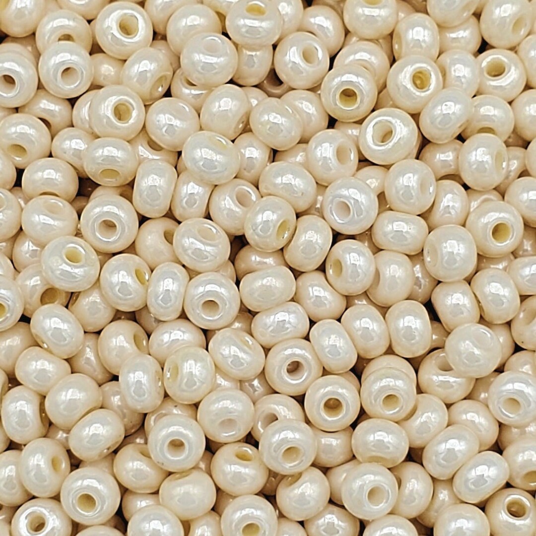 6/0 Dark Cream/kiska Eggshell Ceylon Preciosa Glass Czech Seed Beads 4