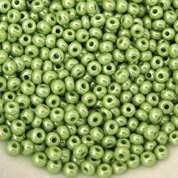 Metallic Green Lined Crystal 6//0 Czech Glass Seed Beads 4mm Preciosa Xmas Green