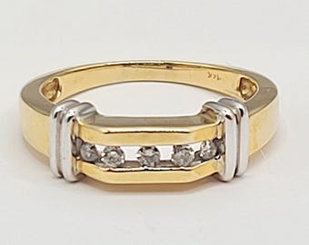 14kt yellow gold man's diamond ring