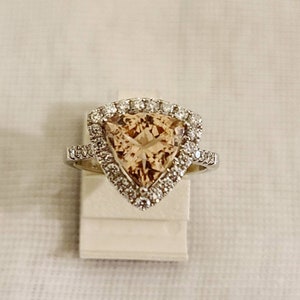 18k white gold morganite and diamond ring image 9