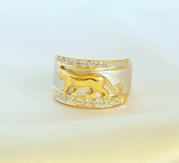 14kt yellow gold diamond ring. - image 3