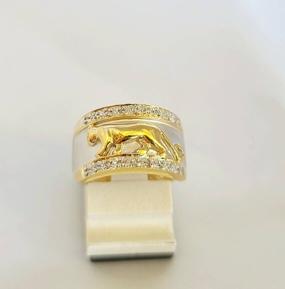 14kt yellow gold diamond ring. - image 4