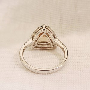 18k white gold morganite and diamond ring image 5