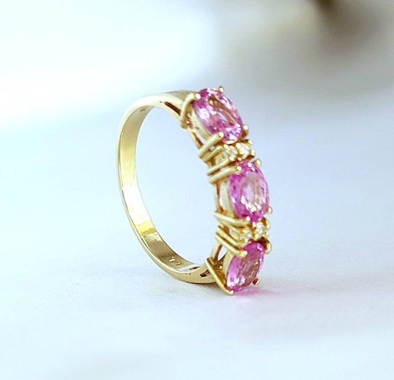 14 k yellow gold diamond and pink sapphire ring - image 2