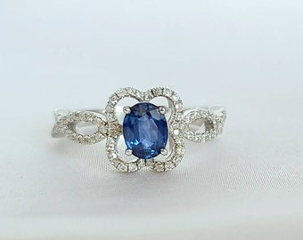 18K white gold diamond and sapphire ring