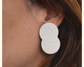 Ceramic earrings -Embossed lines