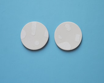 Ceramic earrings - White shapes