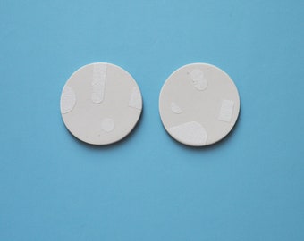 Ceramic earrings - White shapes