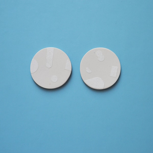 Ceramic earrings - White shapes