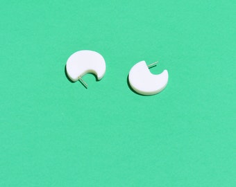 white circles porcelain earrings