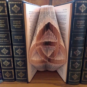 Book folding Pattern: IRISH TRIPLE Knot design including instructions DIY gift Papercraft Tutorial image 3