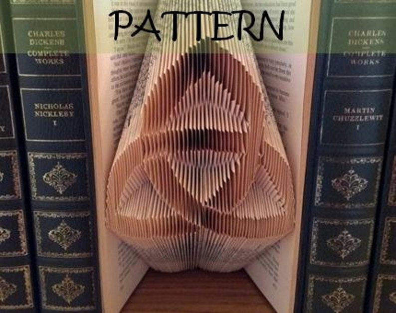 Book folding Pattern: IRISH TRIPLE Knot design including instructions DIY gift Papercraft Tutorial image 1