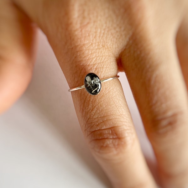 Magnolia Leaf Sterling Silver Ring: Black Resin Floral Band