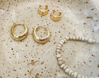 Strength huggie hoop, medium, gold filled