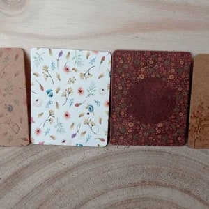 25 Pcs Display per orecchini - Cartoncini espositivi per orecchini con fiori in 3 Varianti. 4x5cm