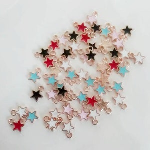 50 Charms a forma di Stella / Stellina smaltata 7x9mm retro color Oro