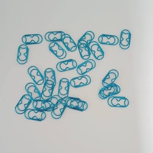 20/50 Pcs Paper Clips with Heart - Fuchsia / Cyclamen  20mm - Scrapbooking - Favors - Wedding