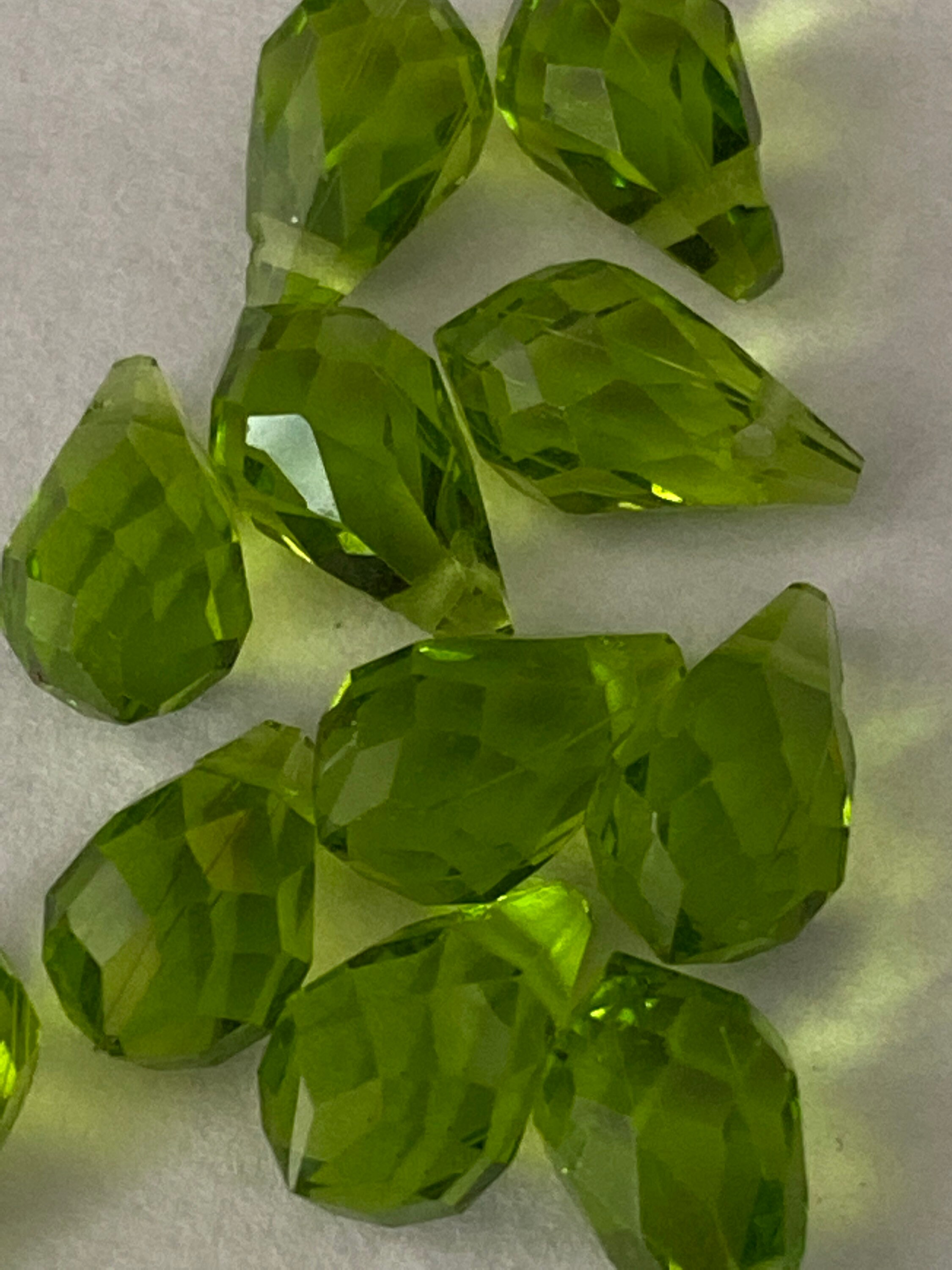 Green peridot Crystal drop shape 10x6mm Faceted Loose Beads C7015