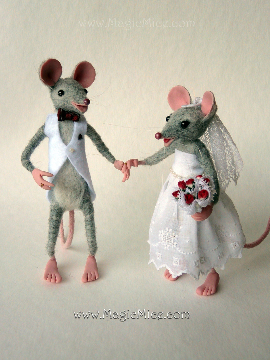 Needle Felted Bride and Groom Mice Makes a Wonderful Wedding Present or
