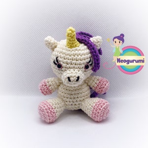 Little Unicorn - amigurumi crochet doll pattern