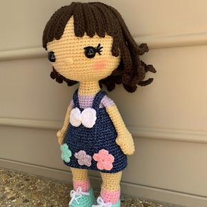Ellie Doll Modello per bambola Amigurumi all'uncinetto immagine 5