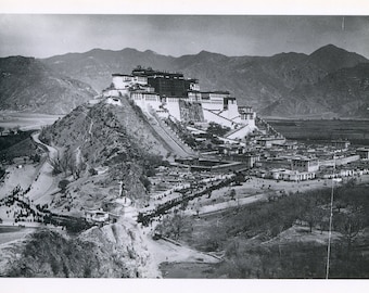 The Potala Dalai Lama Newark NJ Museum Residence Hidden World of Tibet Modern Postcard R000388 c1900