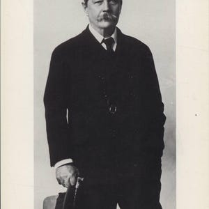 Grands auteurs, Arthur Conan Doyle, Sherlock Holmes, romans policiers, portrait, littérature, carte postale moderne R171943