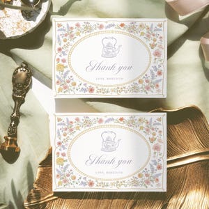 Cartão de agradecimento para chá de bebê com flores em tons pastéis, Decoração para chá de panela, Flores em tons pastéis, Chá de bebê com flores em tons pastéis, Agradecimento de aniversário