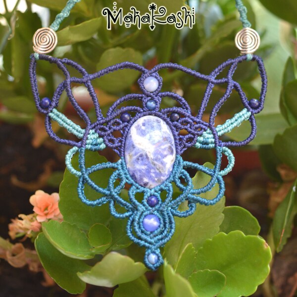 Macrame necklace "Yemaya" with Sodalite and Lapis Lazuli beads
