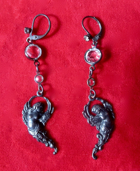 Pair of Vintage Black Angel Earrings With Crystal… - image 1