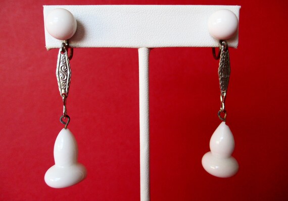 Pair of Vintage Milk Glass Screw-Back Earrings