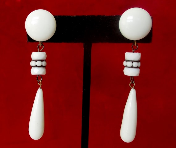 Pair of Vintage Screw Back Milk Glass 2 3/4-Inch Earrings/Wedding/Boho