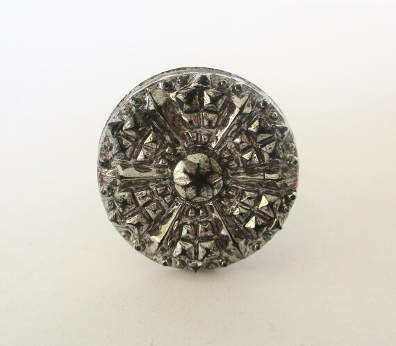 Vintage Adjustable Silver Tone Ring With Antique … - image 2