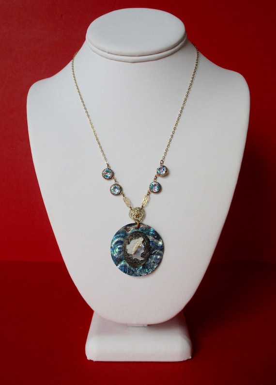Vintage Art-Deco Abalone & Mother-of-Pearl Cameo Necklace/Boho/Hippie/Wedding/