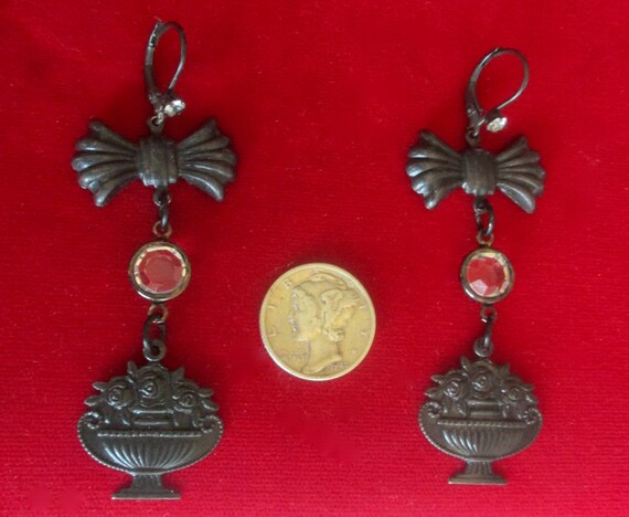 Pair of Black Victorian-Inspired bronze and Cryst… - image 3